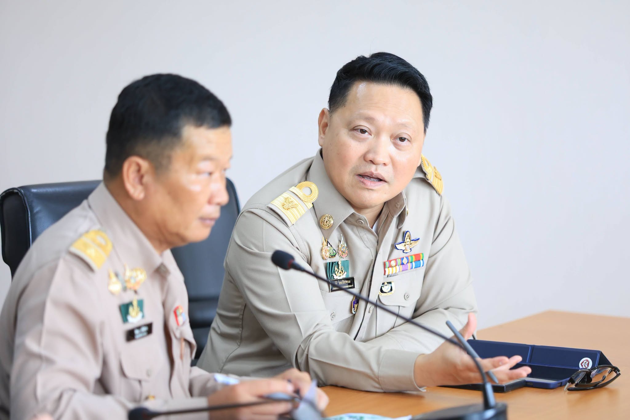 title - คณะผู้บริหาร ส.ป.ก. แสดงความยินดี เนื่องในโอกาส ปลัดกระทรวงเกษตรและสหกรณ์ เข้ารับตำแหน่งใหม่